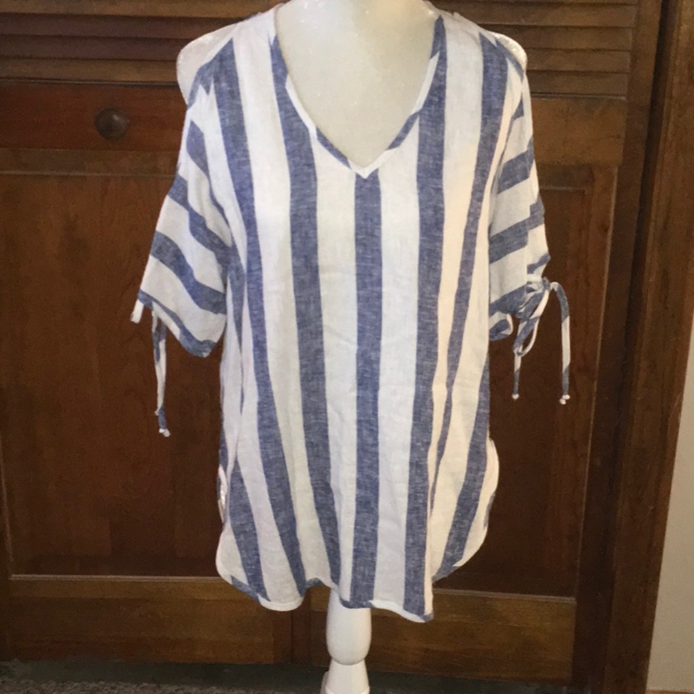 Cold shoulder tunic length striped top/tie sleeves